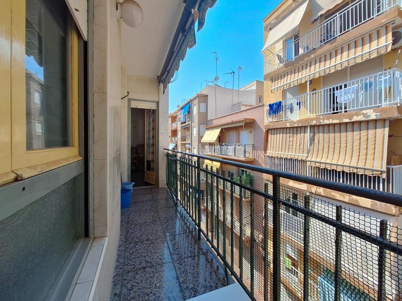 Foto 7980f4ee-afcd-4403-a8a7-20eeb307197b. Piso inversión en Playa Levante en Playa Levante Santa Pola