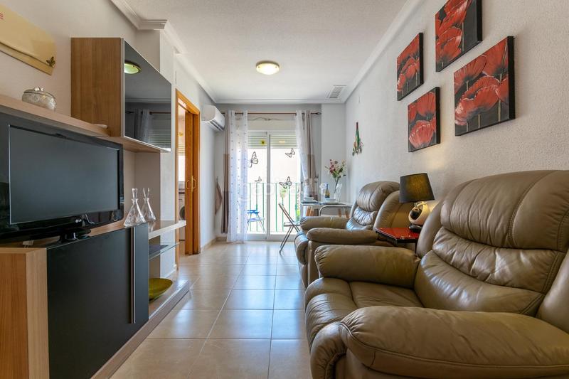 Foto 4b2c4659-1624-40c7-8670-cd29b1b1a258. Alquiler apartamento alquiler en playa de levante en Santa Pola