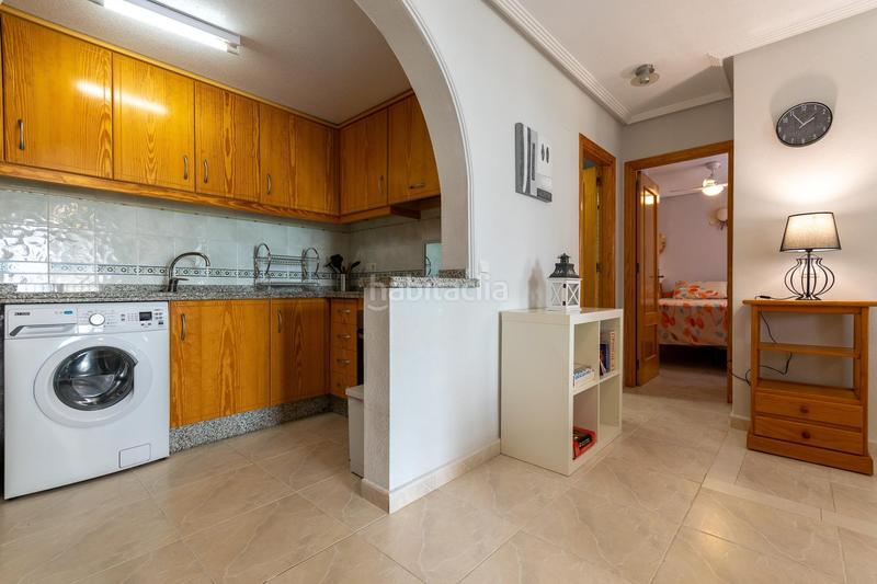 Foto 7b80fd71-f6f7-41a6-8c0b-89e6dfe8f7dd. Zweistöckige wohnung mit parking pool in Playa Flamenca Orihuela