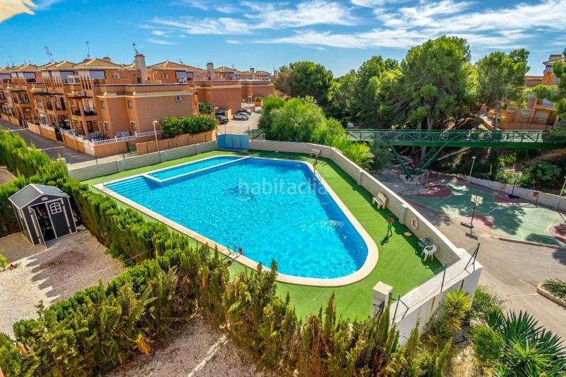 Foto e7062861-d1cd-495a-8199-ecc2b9c3ffda. Zweistöckige wohnung mit parking pool in Playa Flamenca Orihuela