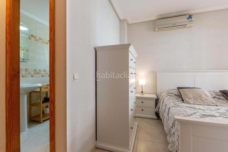 Foto eee7df67-16e5-427b-a618-46126b51a2eb. Zweistöckige wohnung mit parking pool in Playa Flamenca Orihuela