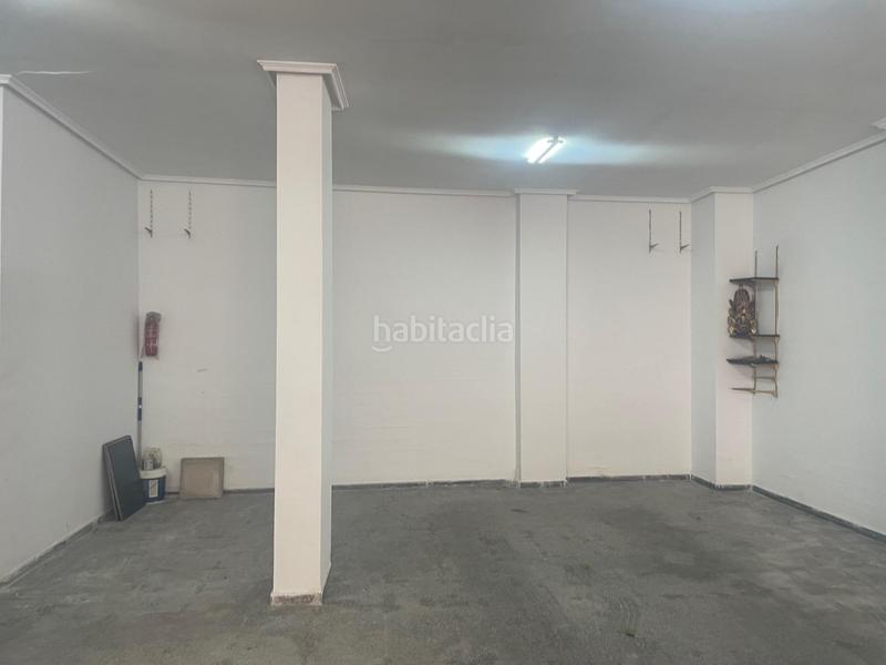 Foto 3b482756-bbf7-4b1d-b6bd-50faa64c928e. Alquiler parking coche buscas espacio para guardar? en Santa Pola