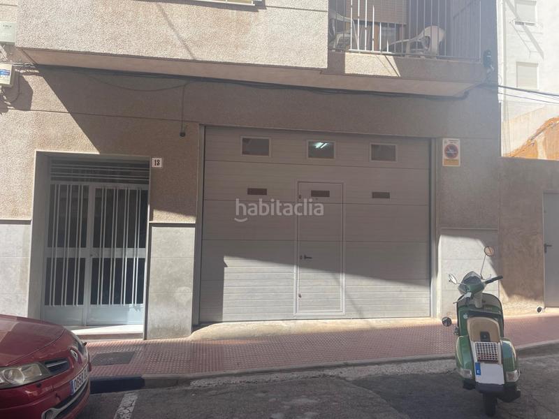 Foto efda44eb-aafd-44e6-b8ed-493bc73615a8. Lloguer aparcament cotxe a Playa Levante Santa Pola