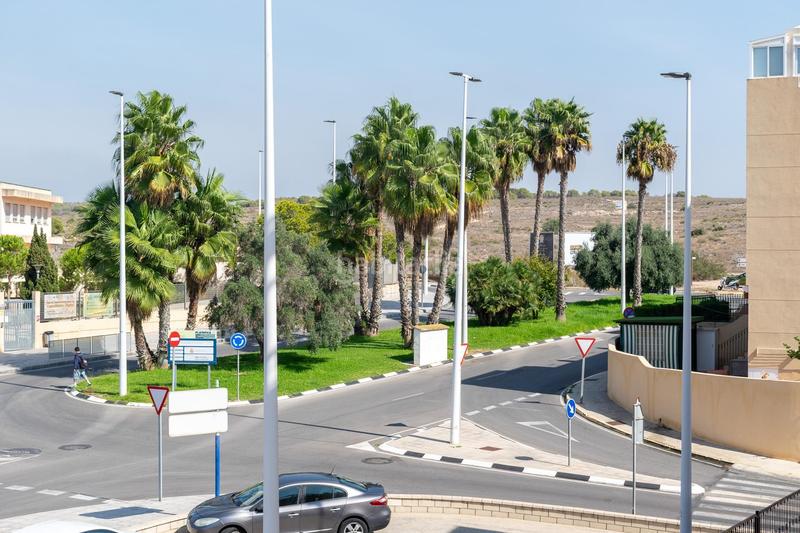 Foto 12173d24-2e95-4eed-bc72-3559350b531e. Appartement avec parking piscine dans Calas Santiago Bernabeu Santa Pola