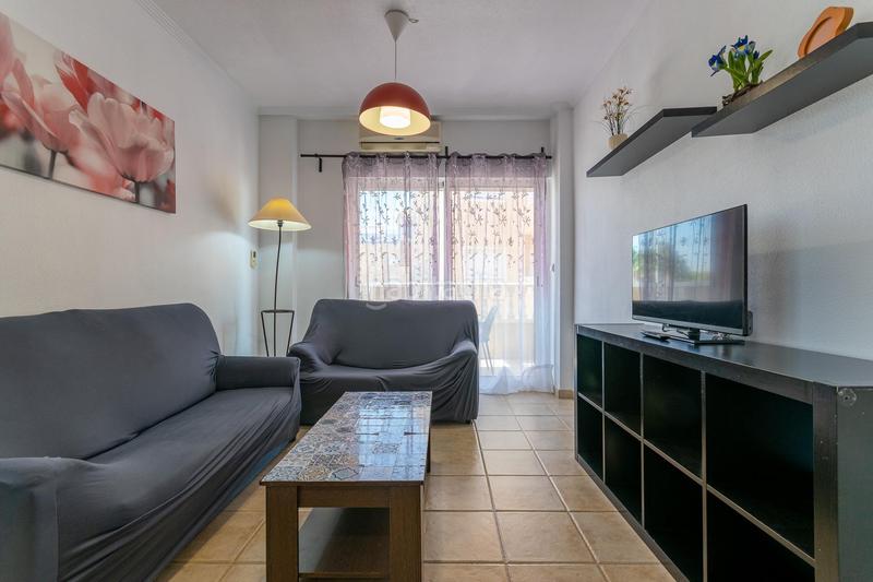 Foto 4d345d3e-81bc-491a-ba7c-0a4901433a90. Appartement avec parking piscine dans Calas Santiago Bernabeu Santa Pola