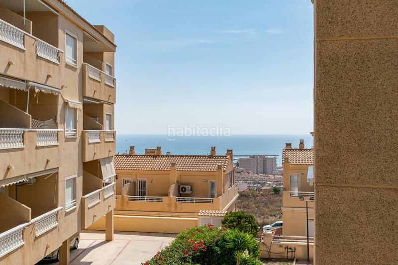 Foto 9052b354-3112-44ed-b021-75627c2b6967. Appartement avec parking piscine dans Calas Santiago Bernabeu Santa Pola