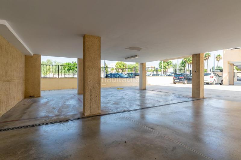 Foto 94aa26ca-b651-49ba-a4f2-e354357e6560. Appartement avec parking piscine dans Calas Santiago Bernabeu Santa Pola