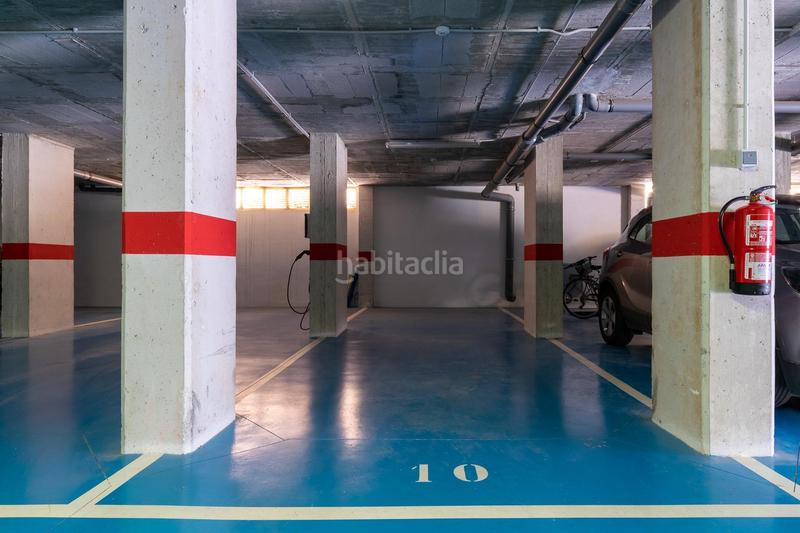 Foto fdc3cc4b-cd42-4ba5-bf48-8dc0b194d7e2. Lloguer pis amb aparcament piscina a Calas Santiago Bernabeu Santa Pola