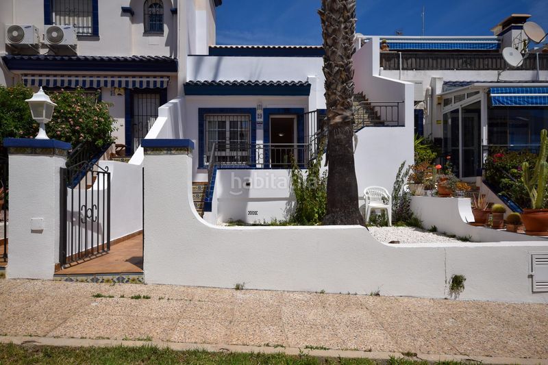 Foto 7a8e5089-e54d-4715-ae1c-71068da2cd7a. Casa amb piscina a Villamartín-Las Filipinas Orihuela