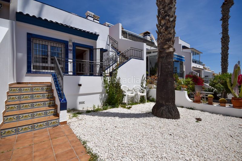 Foto abf772ac-c305-4103-beaf-bedc5b83a1ed. Casa amb piscina a Villamartín-Las Filipinas Orihuela