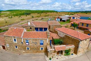 Building in Santiago Millas