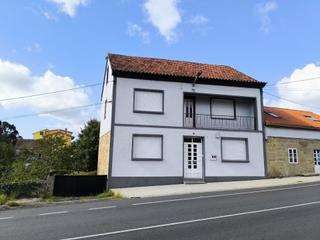Casa aparellada a Porto do Son