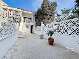 Casa adossada a Sant Maurici