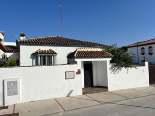 Casa aparellada a Las Lagunas - Campano