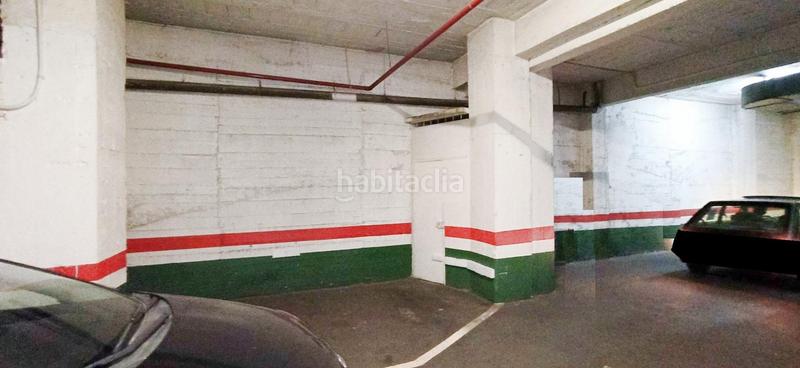 Foto f0953ee9-8818-4f3b-ac52-7912e50eaa0c. Parking coche en Zorrotza Bilbao