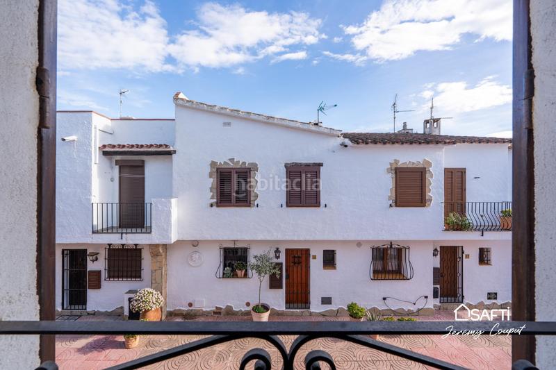 Foto 6465a4ca-7b17-4e45-b53c-fdafa493b5b6. Casa aparellada amb calefacció aparcament a Port Grec - Port Moxó Empuriabrava
