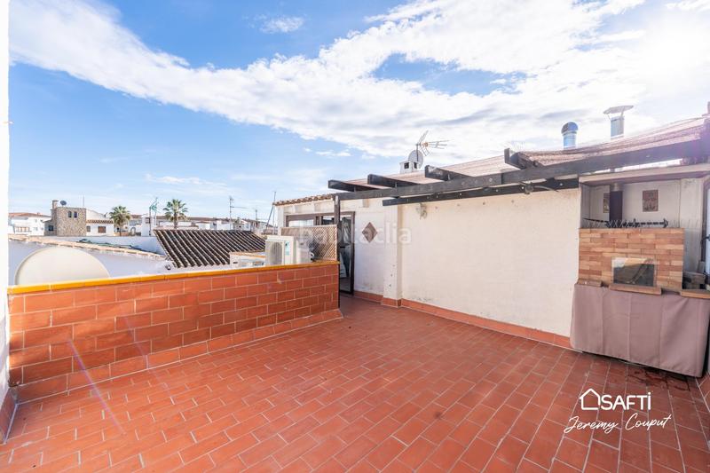 Foto f2e6d611-0d32-4e59-929a-f6e96d442f96. Casa bifamiliare con riscaldamento parcheggio in Port Grec - Port Moxó Empuriabrava