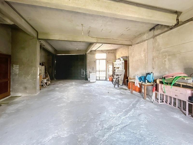 Foto 309ae7a7-6c3b-46b7-8f90-fc5fe3a2b75a. Casa aparellada amb aparcament a Campus Norte - San Caetano Santiago de Compostela