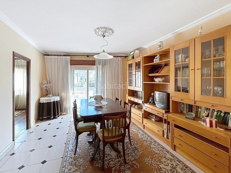 Foto 91646a7f-88ed-4ad7-8813-4032091bf044. Casa aparellada amb aparcament a Campus Norte - San Caetano Santiago de Compostela