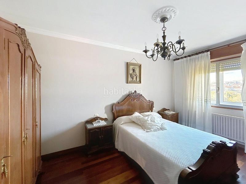 Foto 998ee0c3-c118-42c9-92ba-15fb07a227de. Casa aparellada amb aparcament a Campus Norte - San Caetano Santiago de Compostela