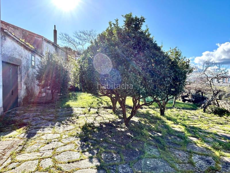 Foto f9ea0f63-0fc5-4711-add8-0c8b3c51e7a3. Casa aparellada amb aparcament a Campus Norte - San Caetano Santiago de Compostela