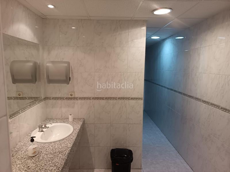 Foto 06a19268-734a-47b5-b35a-942936a438a6. Locale commerciale con riscaldamento in Huecas