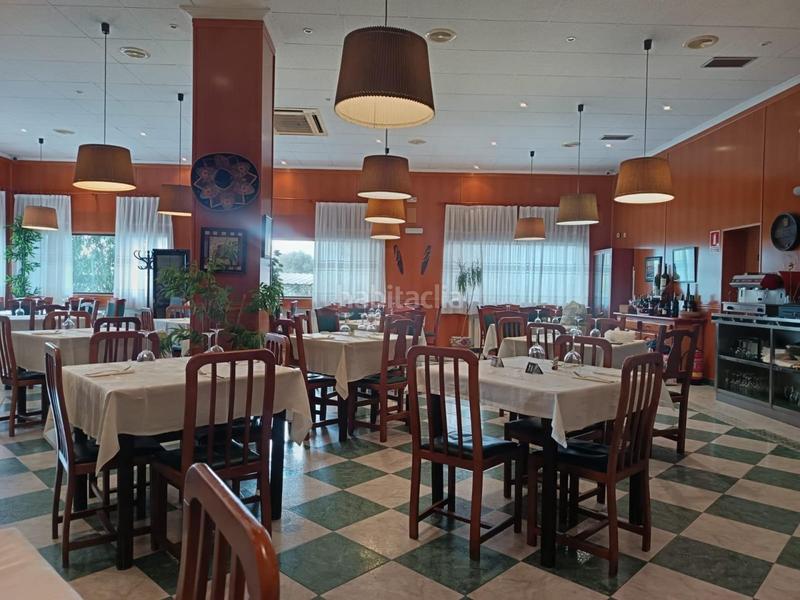 Foto 5b1b778c-2b2c-4f06-9ddb-13e4deffebf6. Locale commerciale con riscaldamento in Huecas