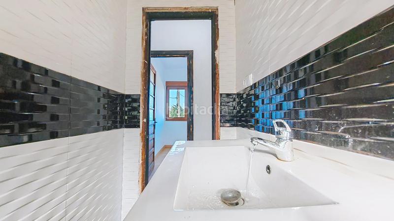 Foto 6799d1e6-1d98-4c5d-90f9-c9c9aa026daf. House with heating in Carreño