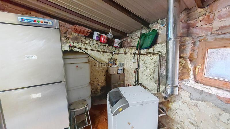 Foto ddaadf43-f3e0-4487-9ee1-db51eb6ba181. House with heating in Carreño