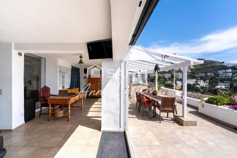 Foto 277fa596-41d2-4bf8-8651-f48827243b90. Penthouse with parking in Puig Rom-Canyelles-Almadrava Roses