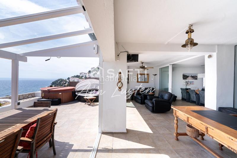 Foto 9c785a14-aec4-460f-8a9f-f5e75bedd87d. Penthouse with parking in Puig Rom-Canyelles-Almadrava Roses