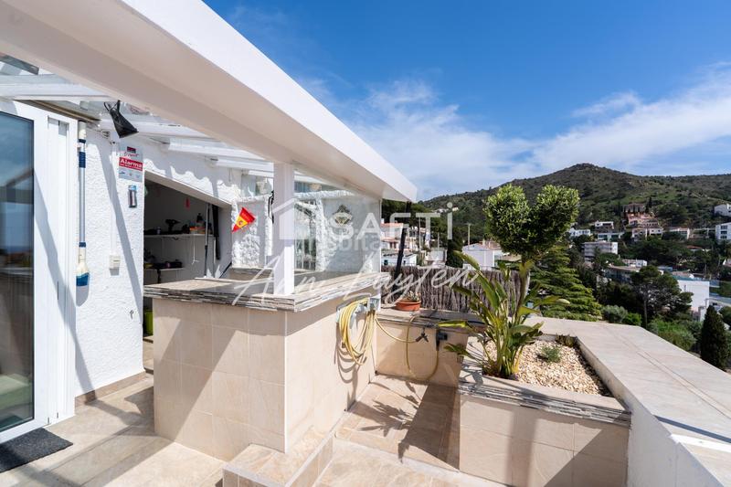Foto d8f3b45a-b816-4467-b0d4-90ea6aada571. Penthouse with parking in Puig Rom-Canyelles-Almadrava Roses