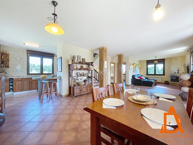 Foto 626d7347-050c-4926-9cbc-93fc5f4c2aea. Casa en Quintes - Arroes Villaviciosa