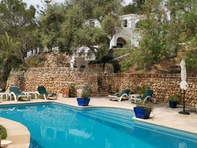 Foto 6b7497bf-20a4-496d-8309-6e6fc9b21c95. Casa amb calefacció aparcament piscina a Es Grau-Serra Morena Maó / Mahón