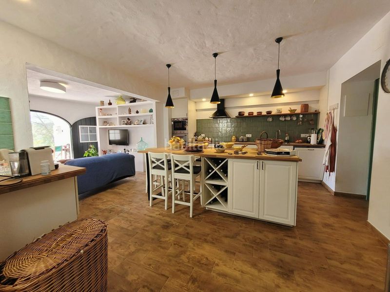 Foto a66cc4c6-009b-47e7-9012-50497ad87782. Casa amb calefacció aparcament piscina a Es Grau-Serra Morena Maó / Mahón