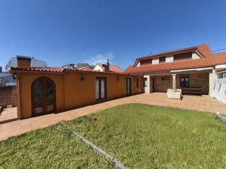 House in Santa Uxía de Ribeira