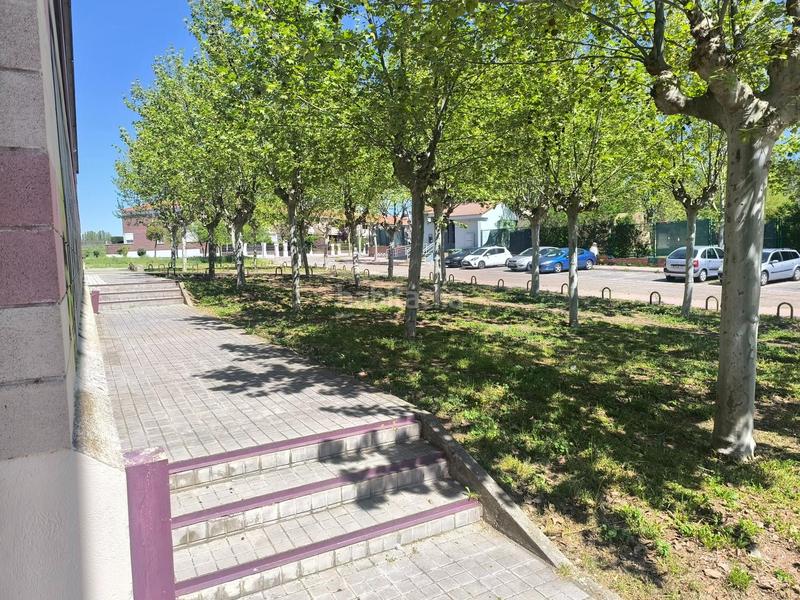 Foto 0feaf127-1281-4d5d-a8b2-36ff428fc16c. Autoparkplatz in Laguna de Duero