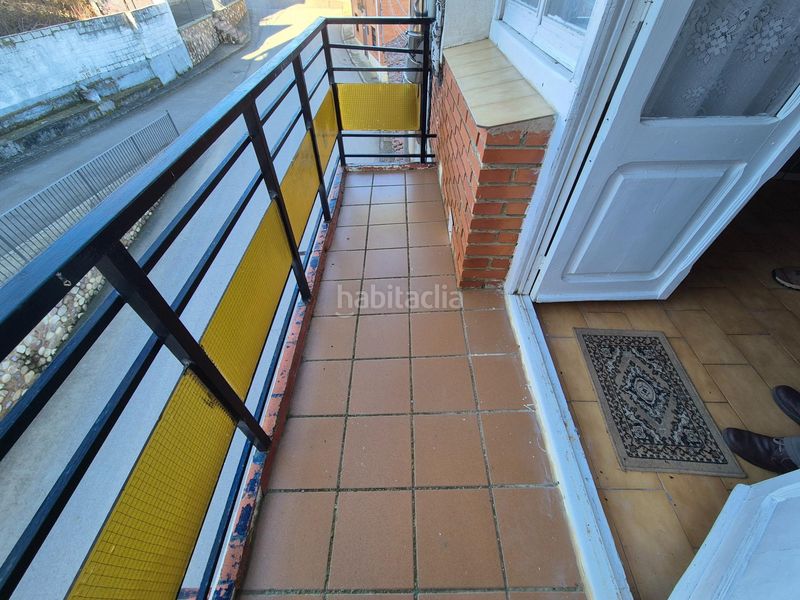 Foto f8c75c21-188e-44c8-ab8c-ce3b583d2ab4. Pis amb calefacció aparcament a Almanza