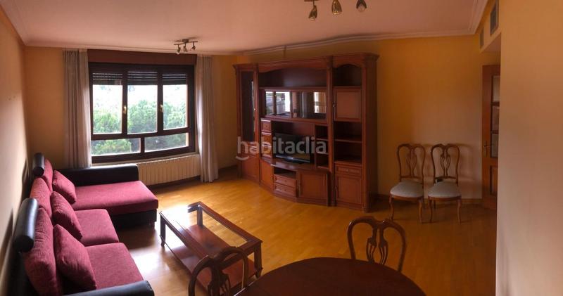 Foto f466f560-3b9e-4f85-b9fc-eba42a68eccd. Appartamento con riscaldamento parcheggio piscina in Logroño