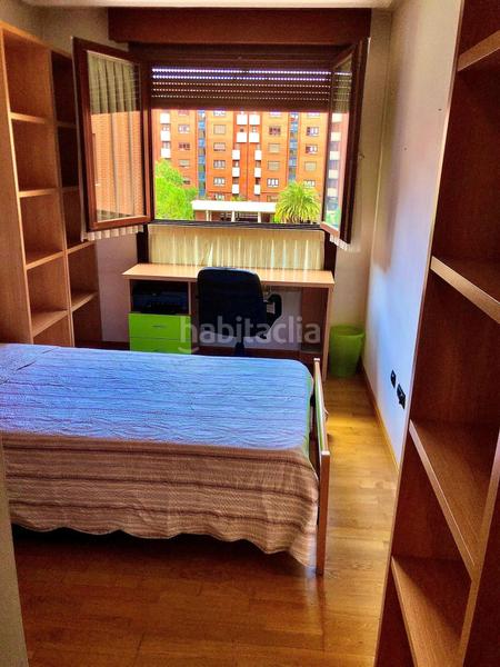 Foto 4bfd4a27-005e-44ca-ae3e-a1fcf616cc9a. Flat with heating parking pool in Cascajos - Piqueras Logroño