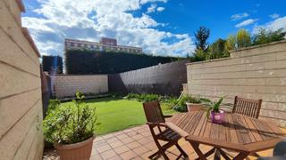 Casa adossada a Villaquilambre