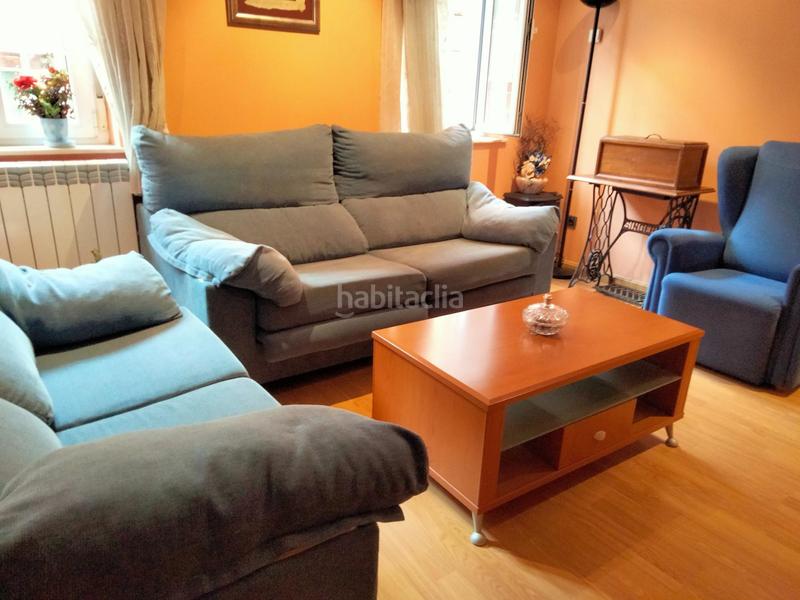 Foto 5bb77606-46f7-4c15-a945-913e3fde3b09. Casa adossada amb calefacció a Las Ventas León