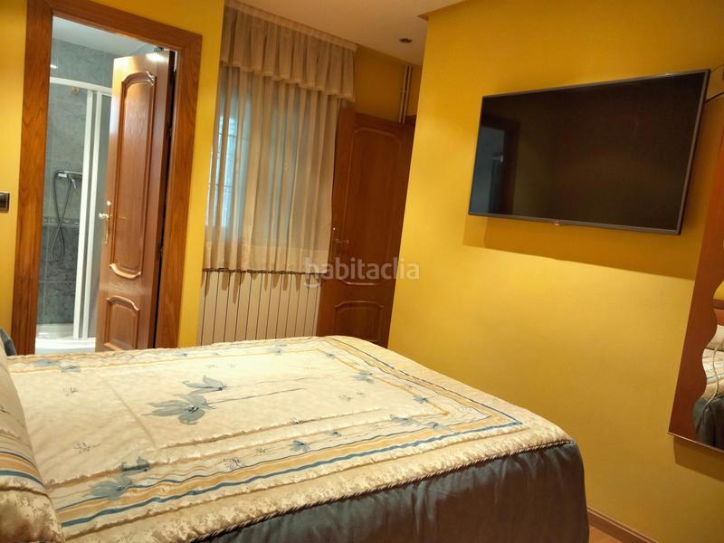 Foto 95138135-e852-45f2-8a95-cb3275bd99e6. Casa adossada amb calefacció a Las Ventas León