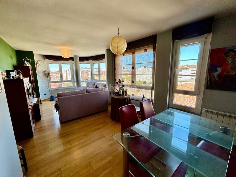 Foto 5ed735c8-01b0-4041-9d5b-61c09809f731. Dúplex amb calefacció aparcament a Valencia de Don Juan