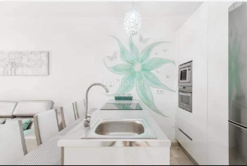 Foto 4bc570fb-f0f9-41df-ba11-fe0f440ee800. Apartament amb calefacció a Paseo Marítimo - San José - La Laguna Cádiz