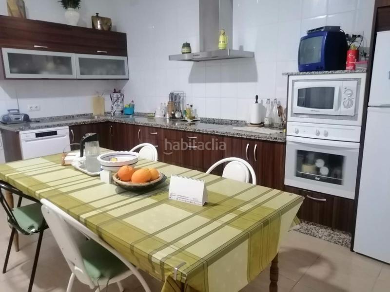 Foto 7c9e01ce-6e46-4d8c-a190-0c560f0774c3. Casa adossada amb calefacció aparcament a Puebla de la Calzada