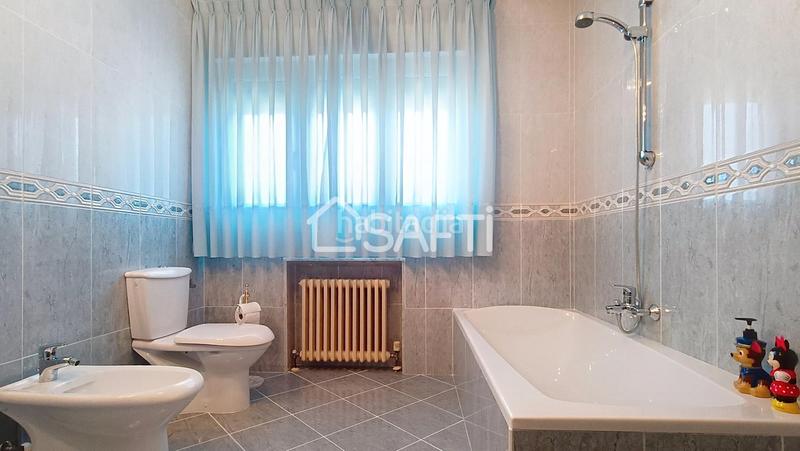 Foto 6f997de5-a403-451e-bb34-e4d2e795c43d. Casa en Somió Gijón