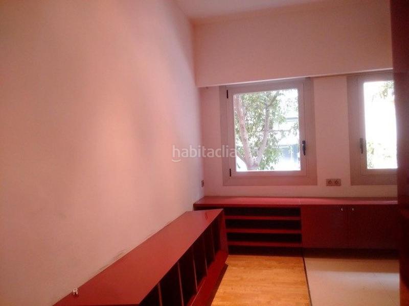 Foto 7e7f9c18-1a4f-4ca9-8134-87bbc531132c. Local comercial a Putget - Farró Barcelona