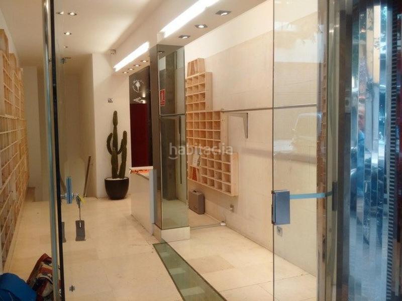 Foto ca3521d9-baeb-467c-9883-9540330612bd. Local comercial a Putget - Farró Barcelona