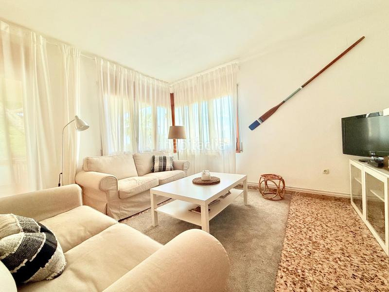 Foto c4f675f8-576c-47c6-a97f-ab470a056d85. Casa amb piscina a Niàgara Parc -Àgora Parc Tordera